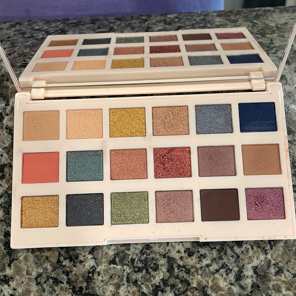 Ciatè LONDON Eyeshadow Pallet
